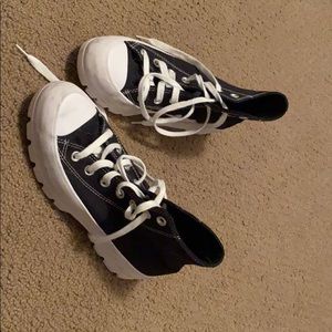 Hightop black platform converse